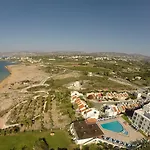 Helios Bay And Hotel Klorakas