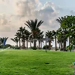 Helios Bay And 3* Klorakas