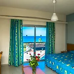 Helios Bay And 3* Klorakas