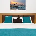 Helios Bay And Hotel Klorakas