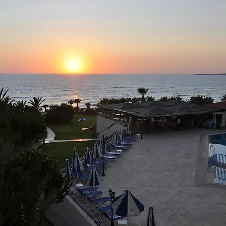 호텔 Helios Bay And 3*