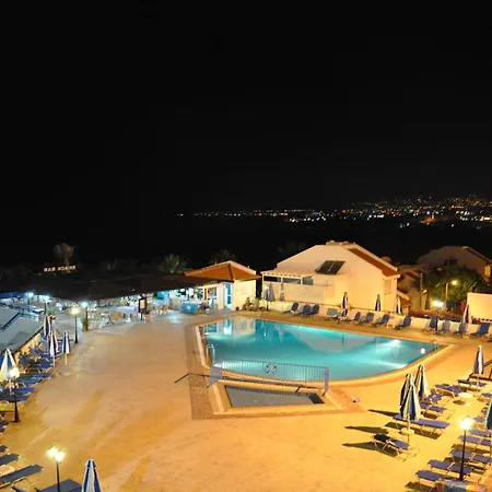 מלון Helios Bay And
