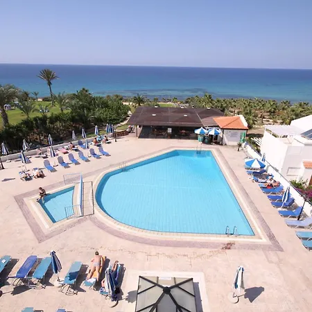 호텔 Helios Bay And 3*