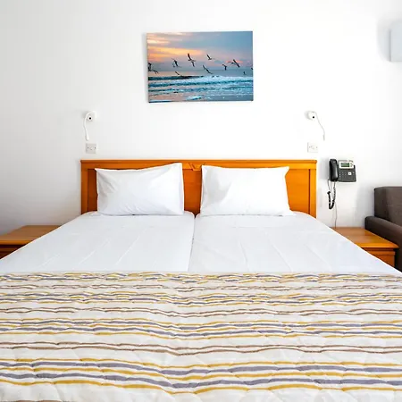 Helios Bay And 3*