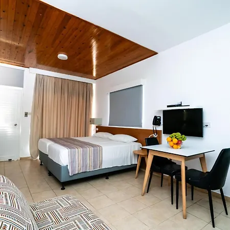 Helios Bay And Szálloda 3*
