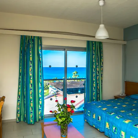 Helios Bay And 3* Hlóraka