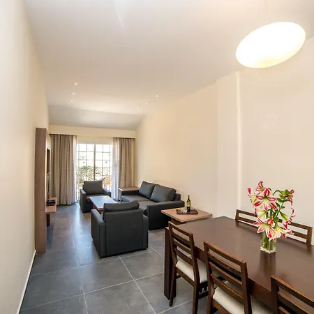 Helios Bay And Otel Klorakas