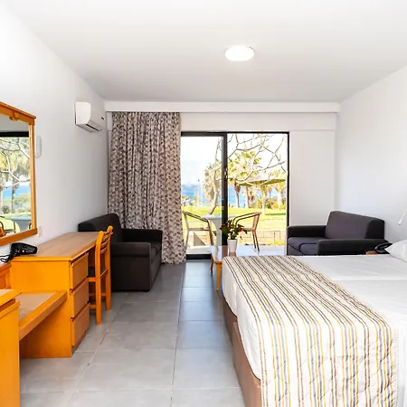 Helios Bay And Hotel 3*