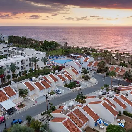 Helios Bay And Klorakas