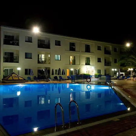 Helios Bay And 호텔 3*