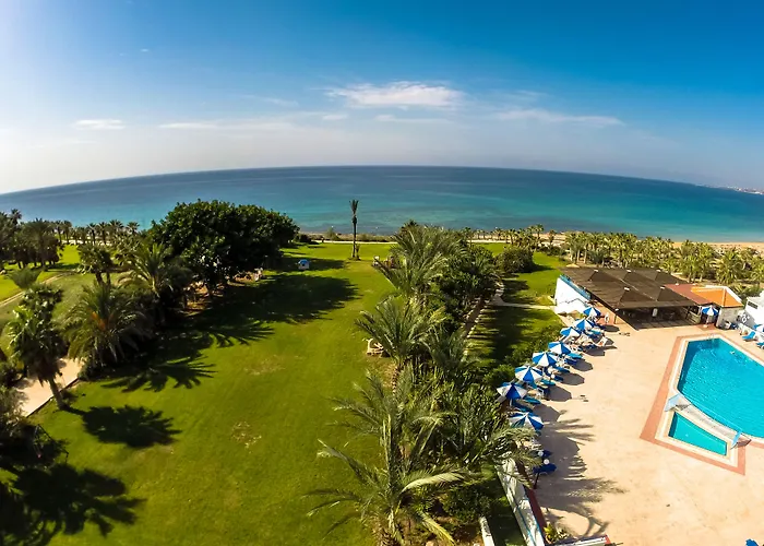 Helios Bay And Ξενοδοχείο 3*