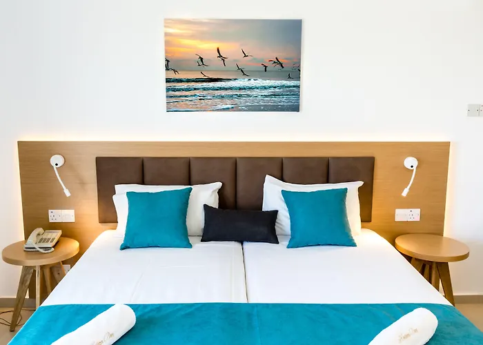 Ξενοδοχείο Helios Bay And 3*