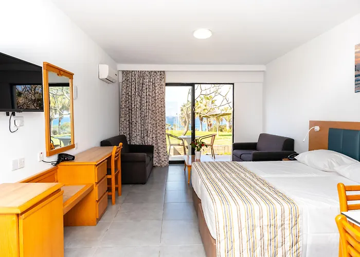 Helios Bay And Hotel 3*