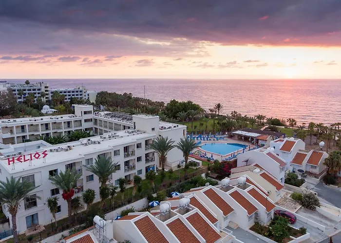 Ξενοδοχείο Helios Bay And 3*